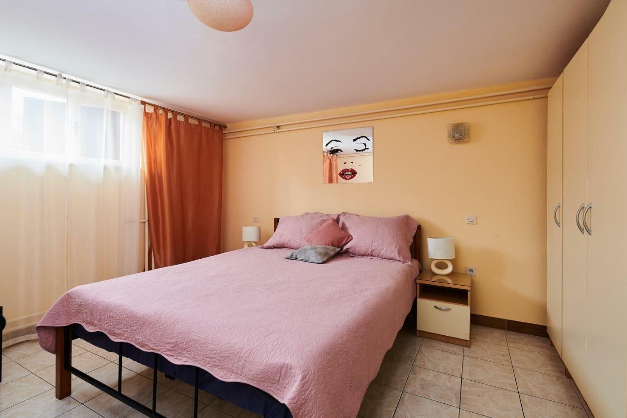 Apartment Ante Umag Exterior photo